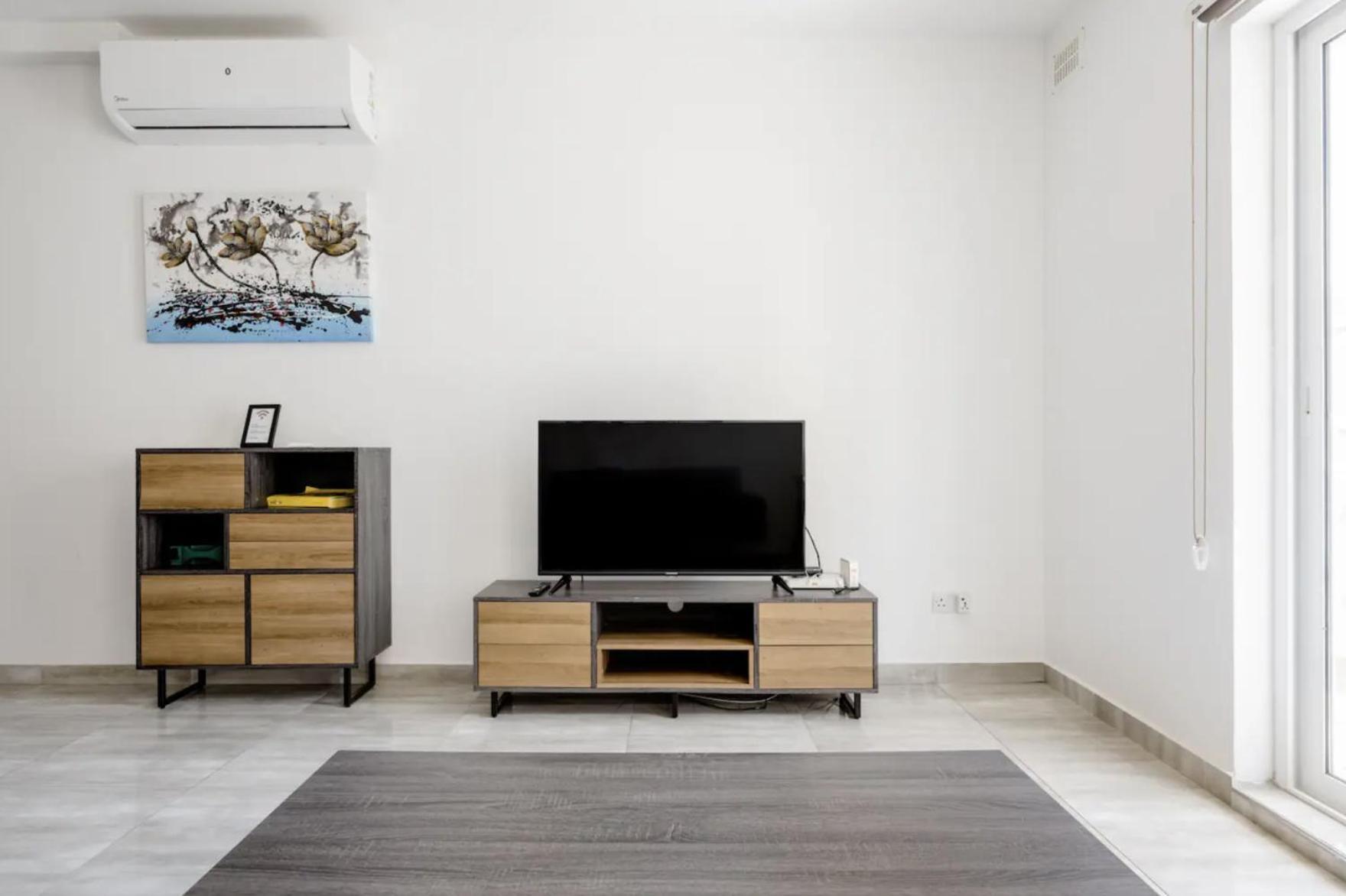 F12 Room 2, Private Room Two Single Beds Privated Bathroom In Shared Flat Msida Esterno foto