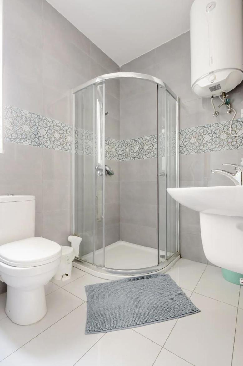 F12 Room 2, Private Room Two Single Beds Privated Bathroom In Shared Flat Msida Esterno foto